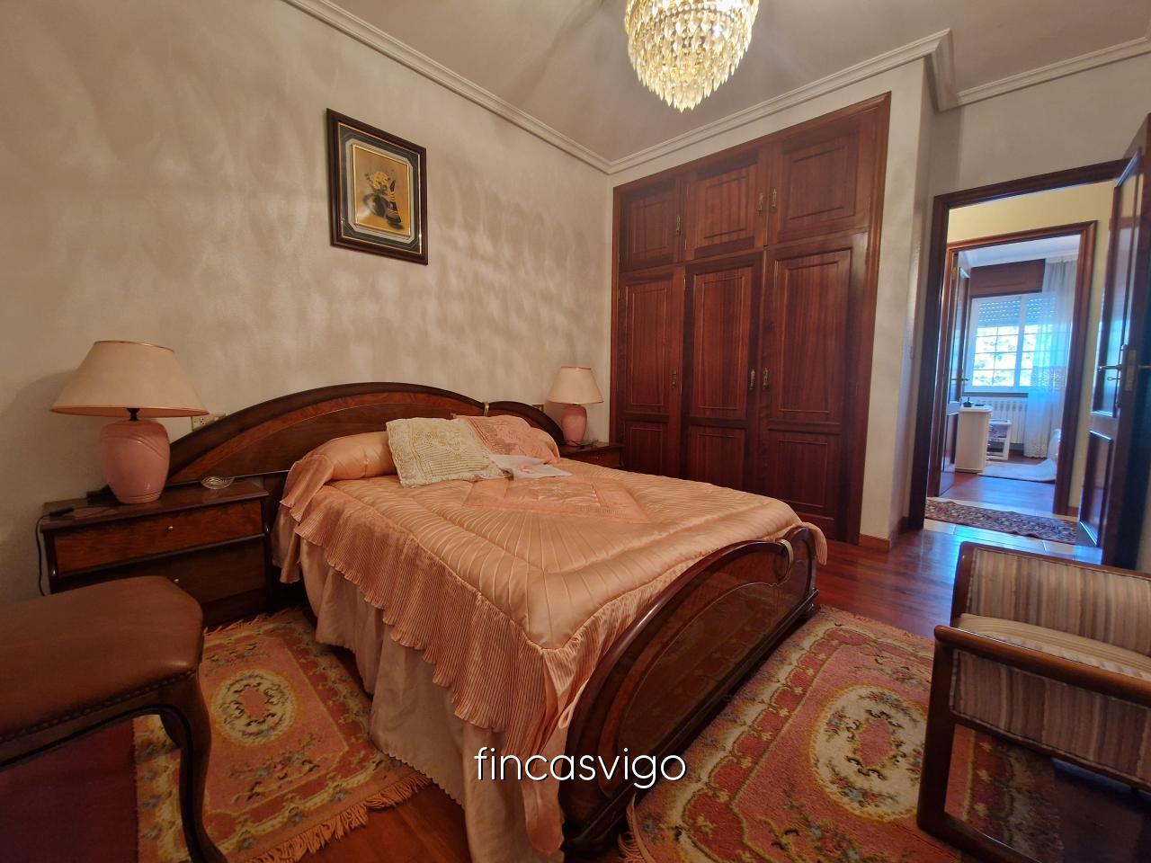 Preciosa casa de piedra en Gomesende (Ourense)