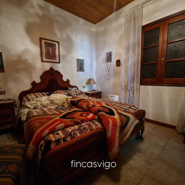 Preciosa casa de piedra en Gomesende (Ourense)