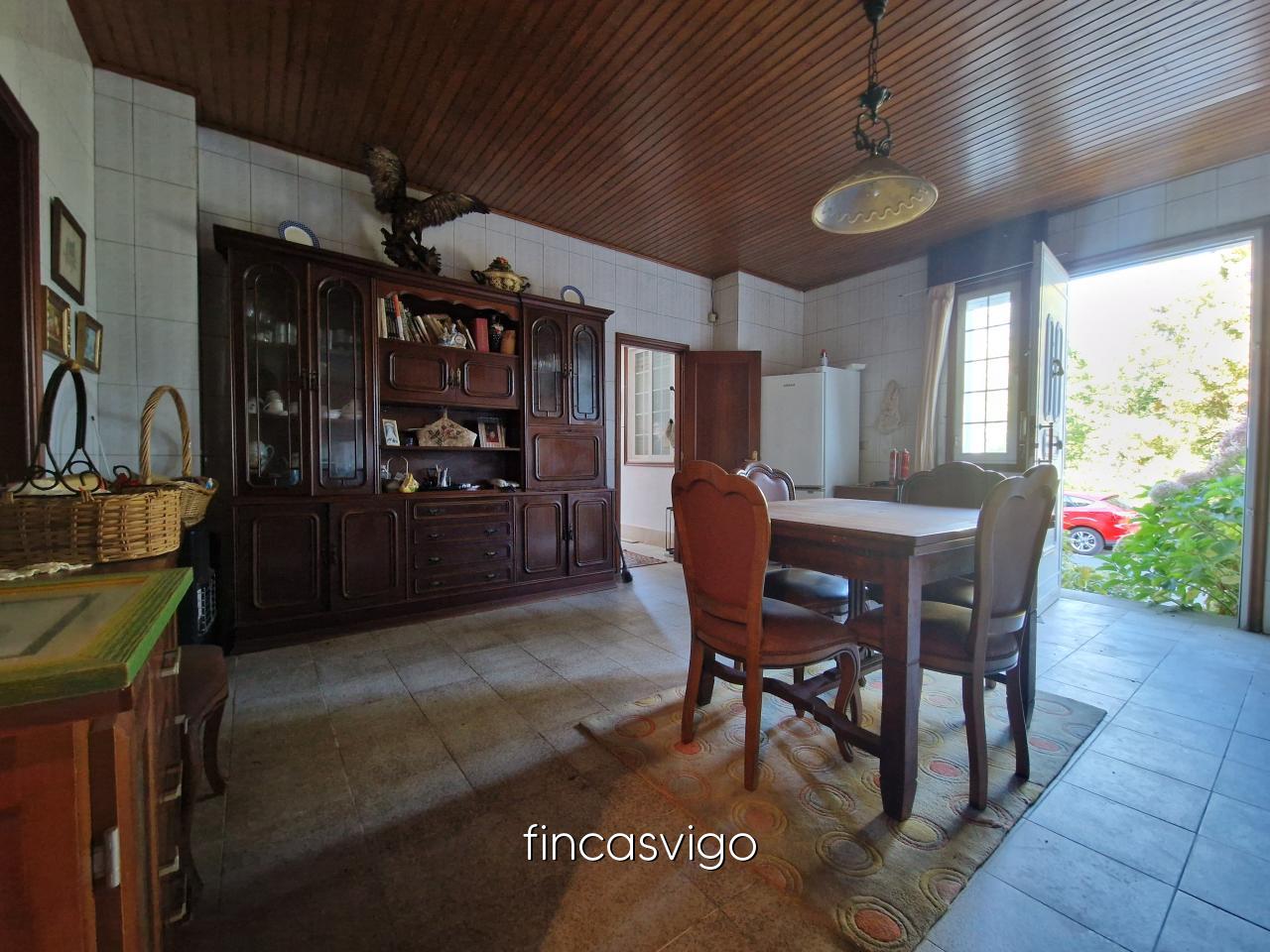 Preciosa casa de piedra en Gomesende (Ourense)