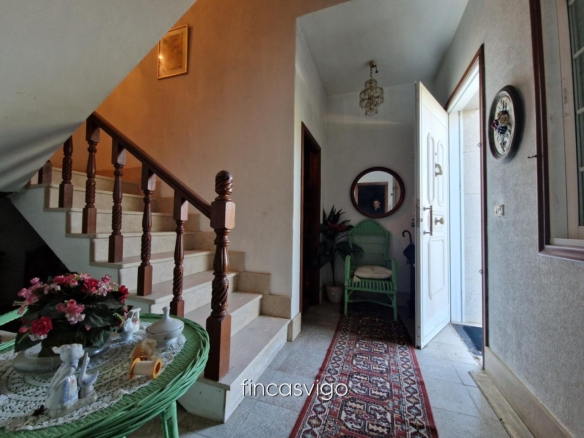 Preciosa casa de piedra en Gomesende (Ourense)