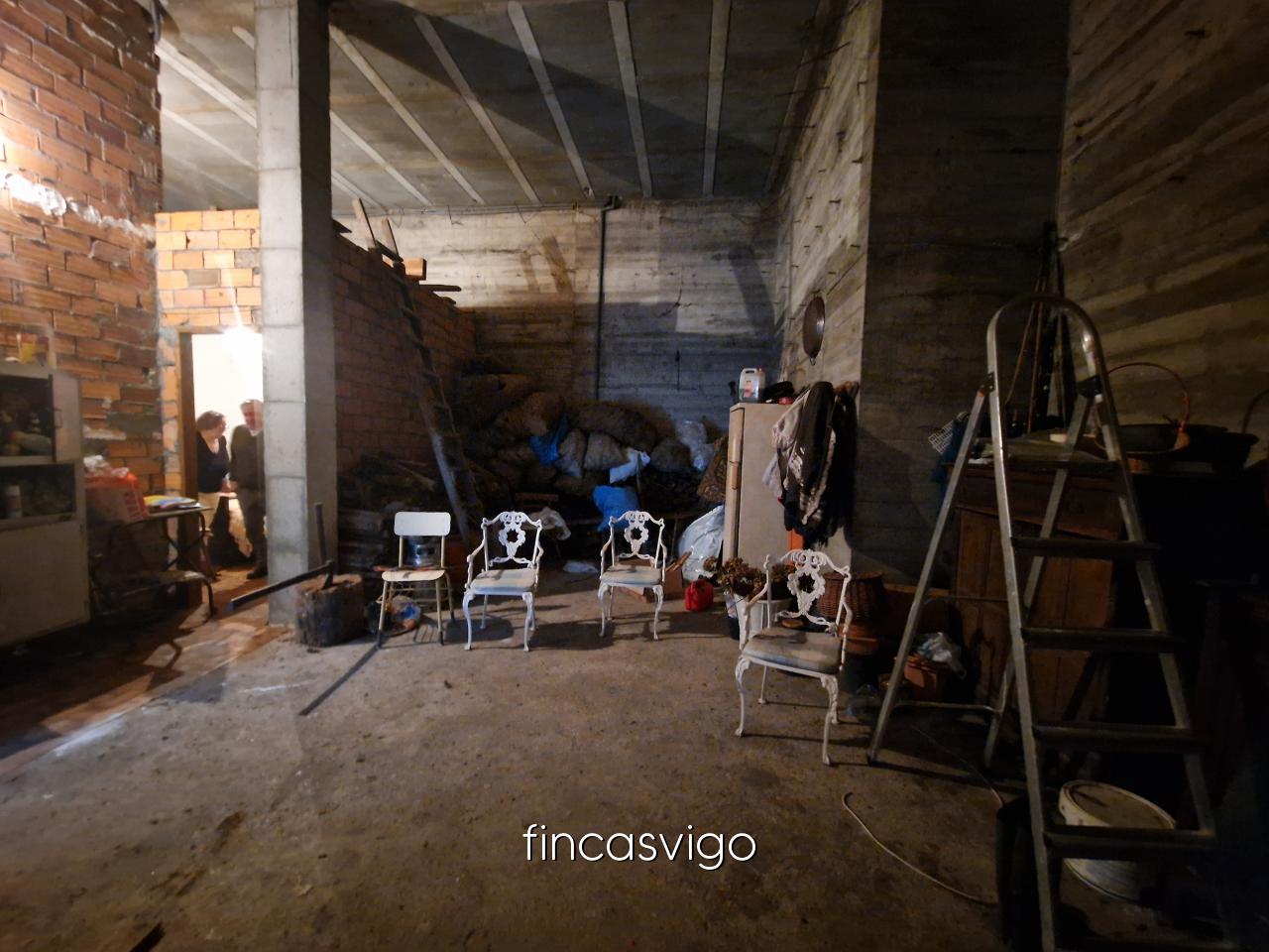 Preciosa casa de piedra en Gomesende (Ourense)