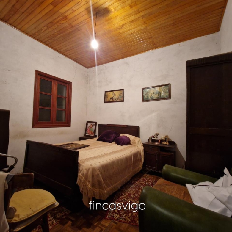 Preciosa casa de piedra en Gomesende (Ourense)