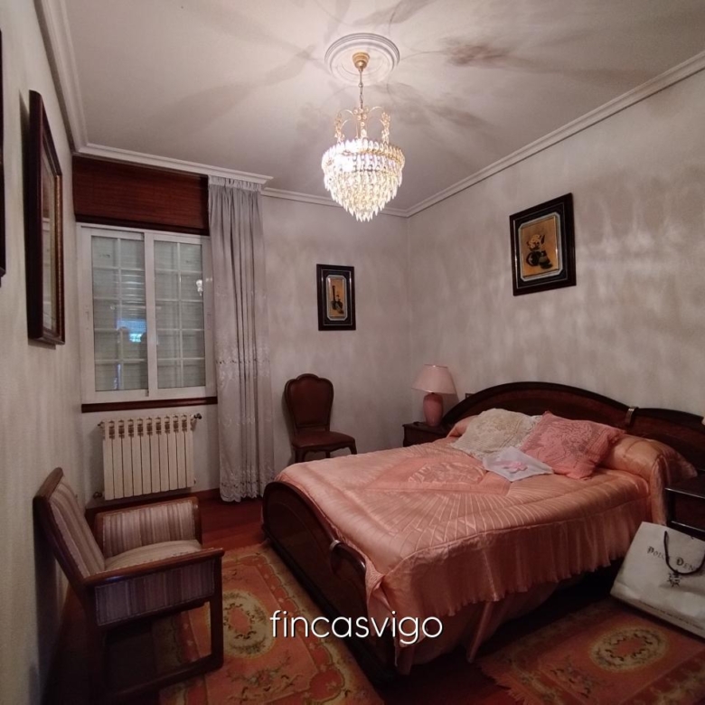 Preciosa casa de piedra en Gomesende (Ourense)