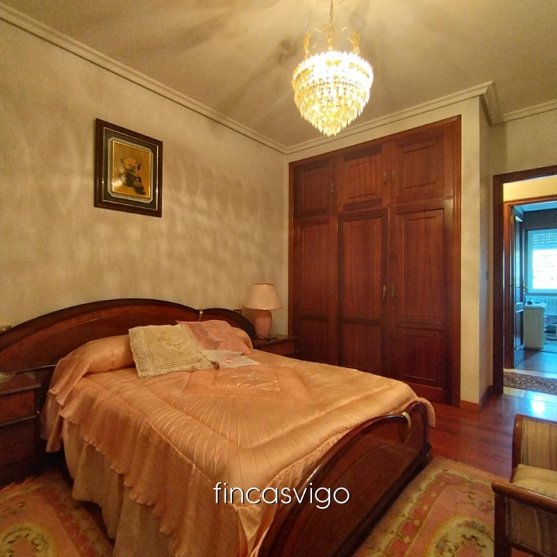 Preciosa casa de piedra en Gomesende (Ourense)