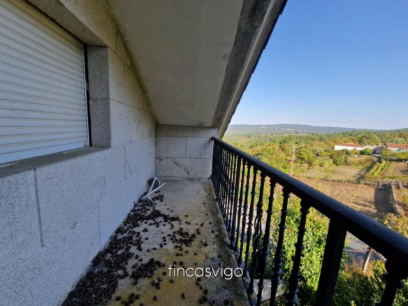 Preciosa casa de piedra en Gomesende (Ourense)