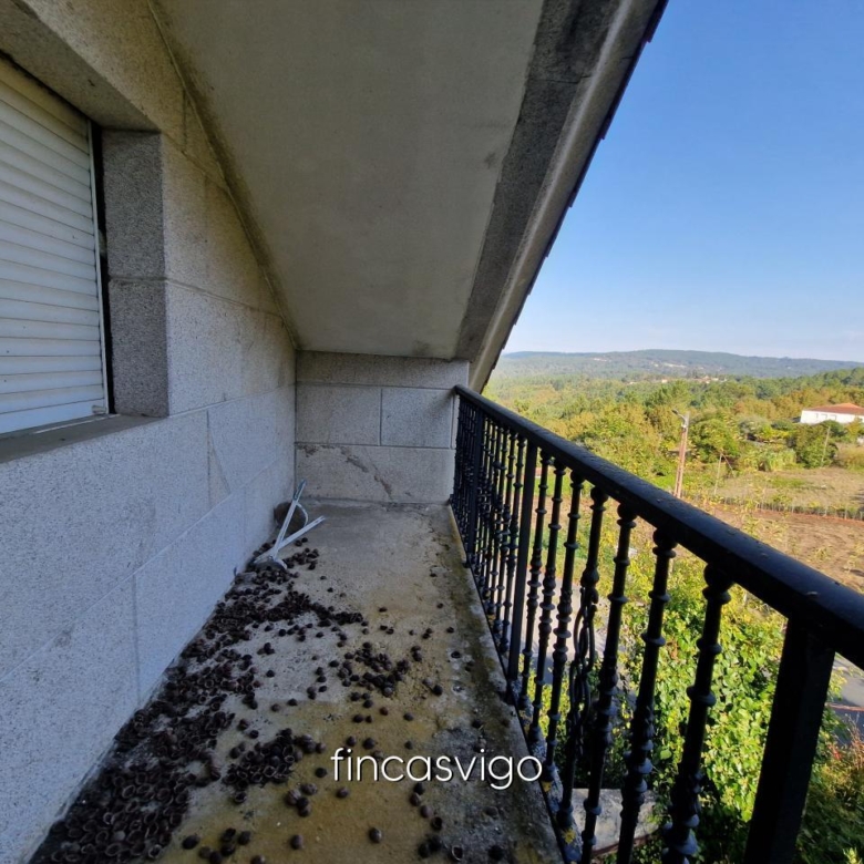 Preciosa casa de piedra en Gomesende (Ourense)
