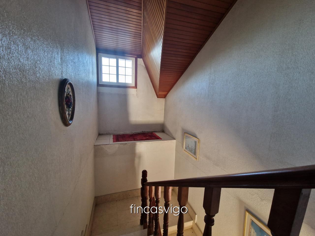 Preciosa casa de piedra en Gomesende (Ourense)