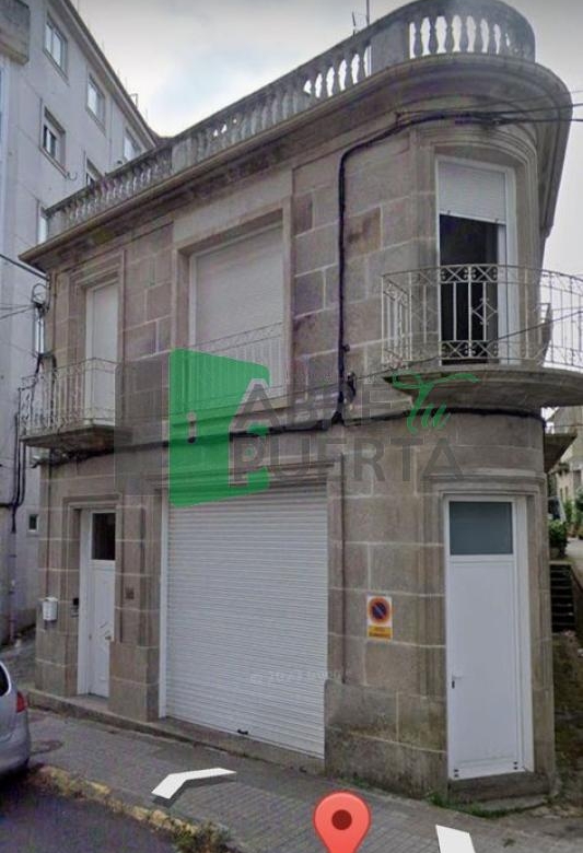 CASA EN CARBALLIÑO