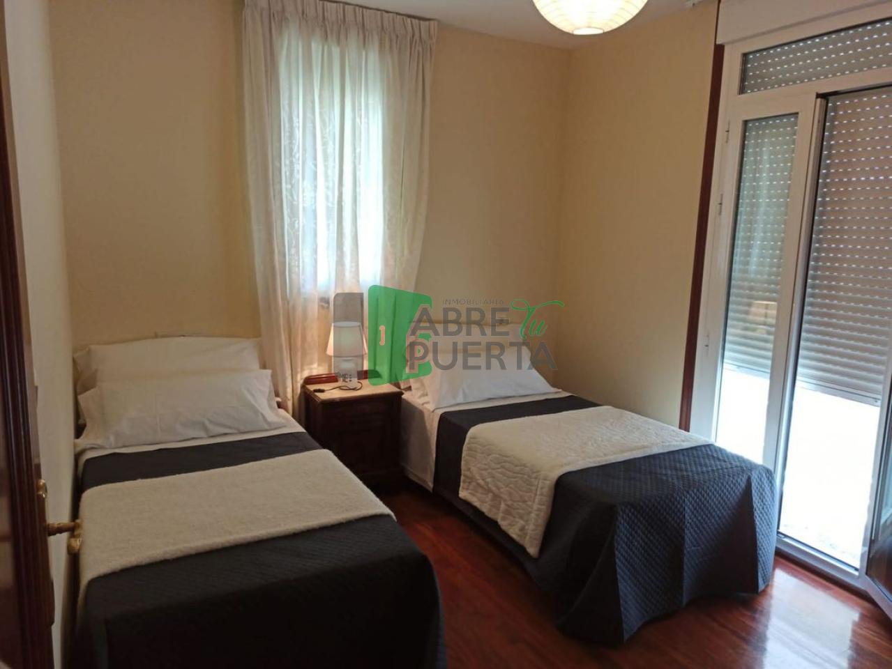 178056140898400042742_175982243970 CASA EN CARBALLIÑO