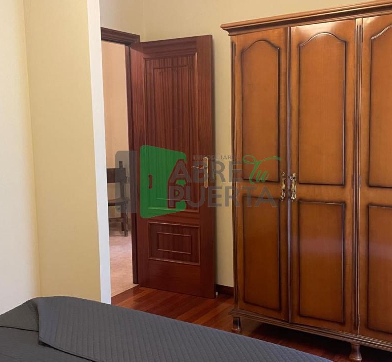CASA EN CARBALLIÑO