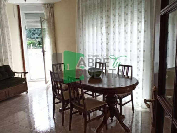CASA EN CARBALLIÑO