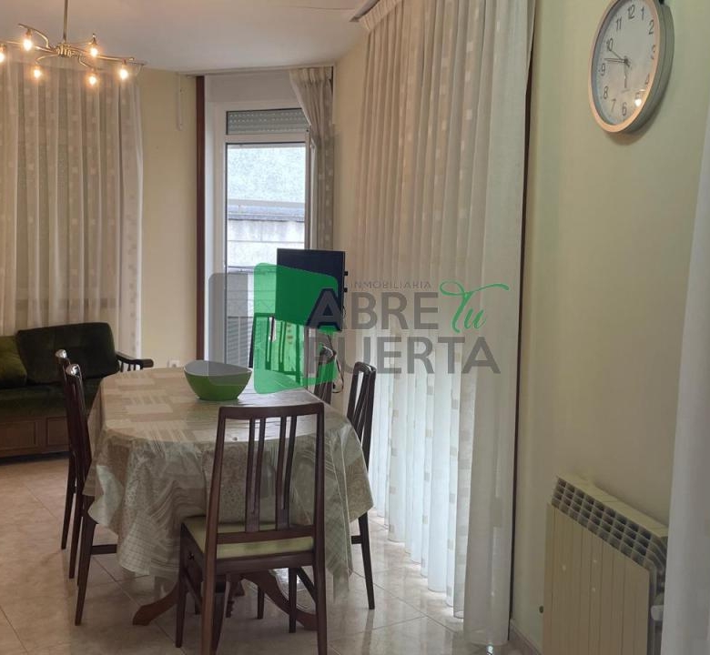 CASA EN CARBALLIÑO