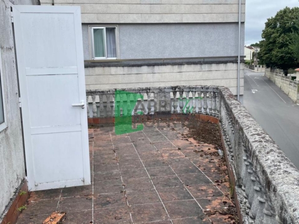 CASA EN CARBALLIÑO