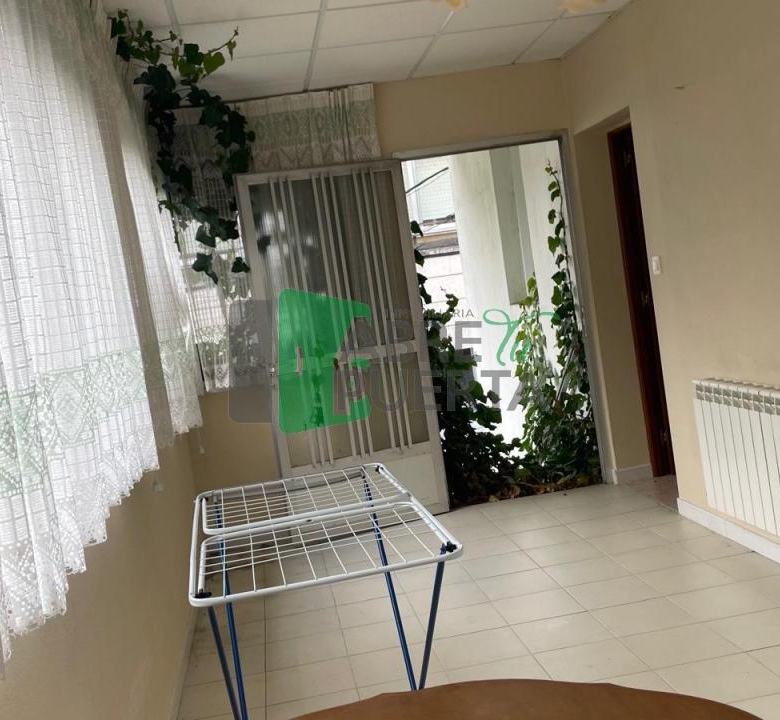 CASA EN CARBALLIÑO