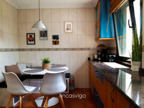 EXCELENTE CHALET EN LAVADORES