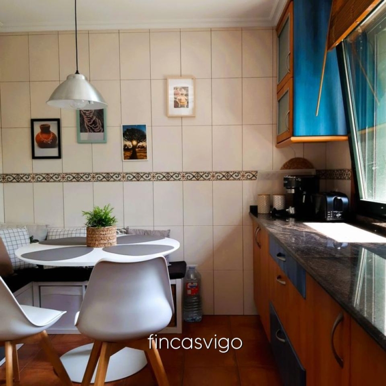 EXCELENTE CHALET EN LAVADORES