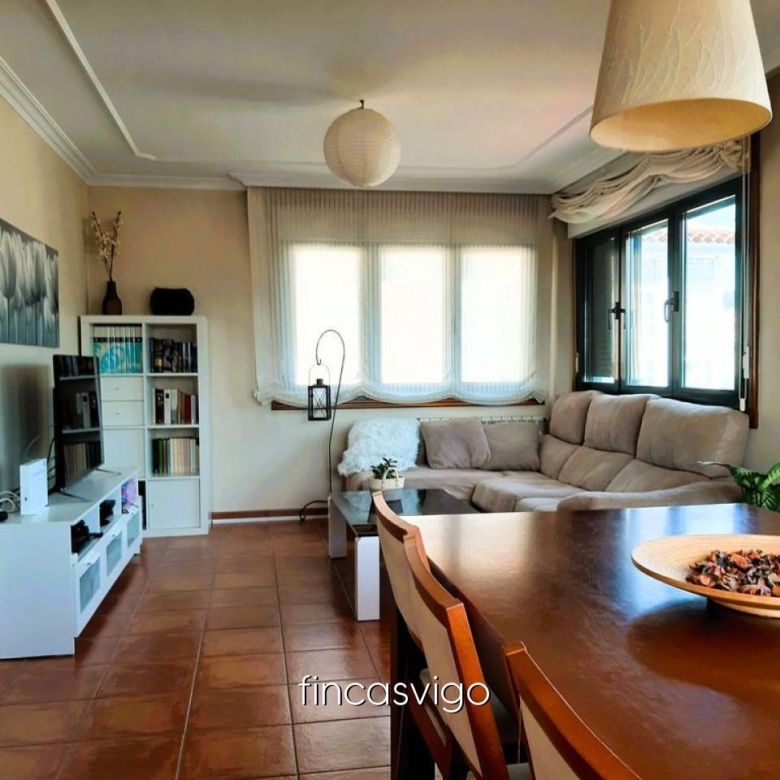 EXCELENTE CHALET EN LAVADORES