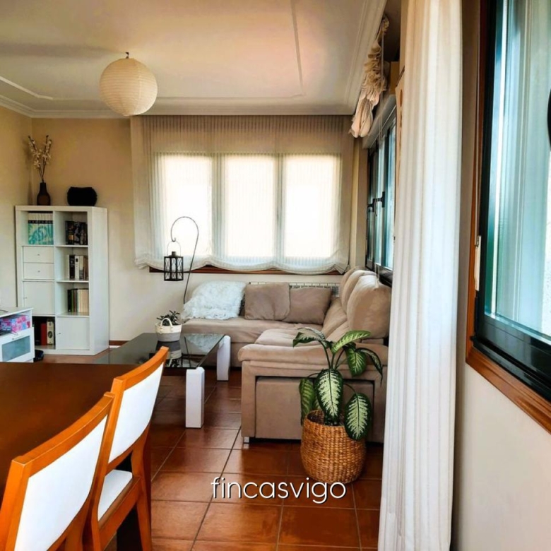EXCELENTE CHALET EN LAVADORES