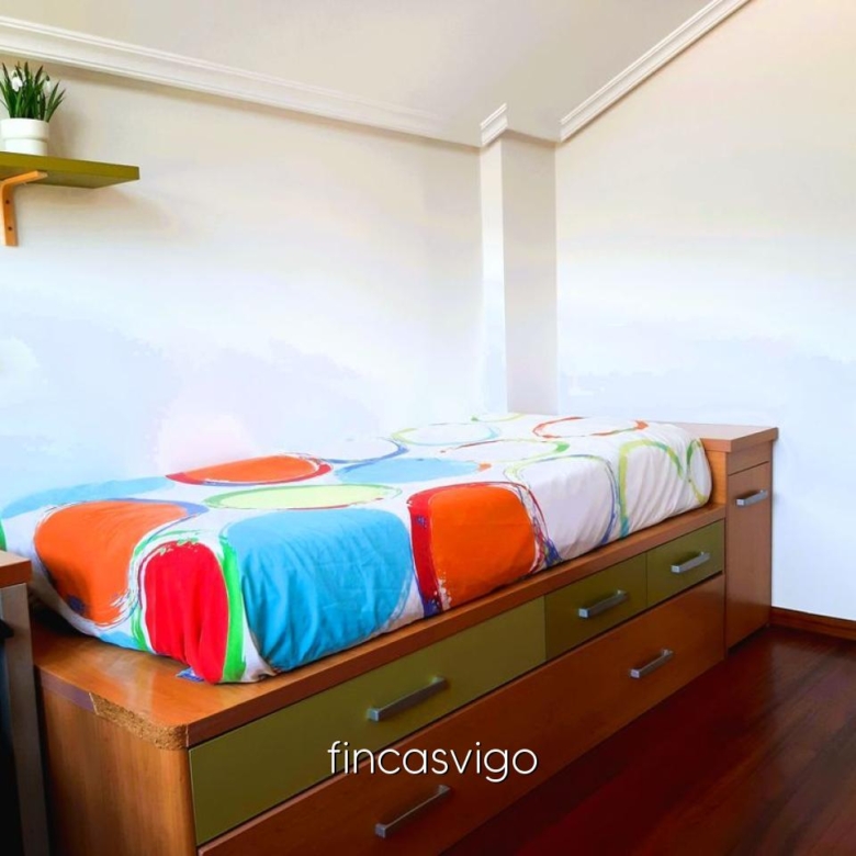 EXCELENTE CHALET EN LAVADORES