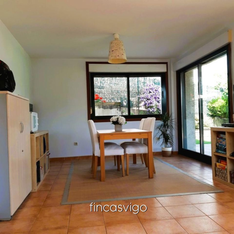 EXCELENTE CHALET EN LAVADORES