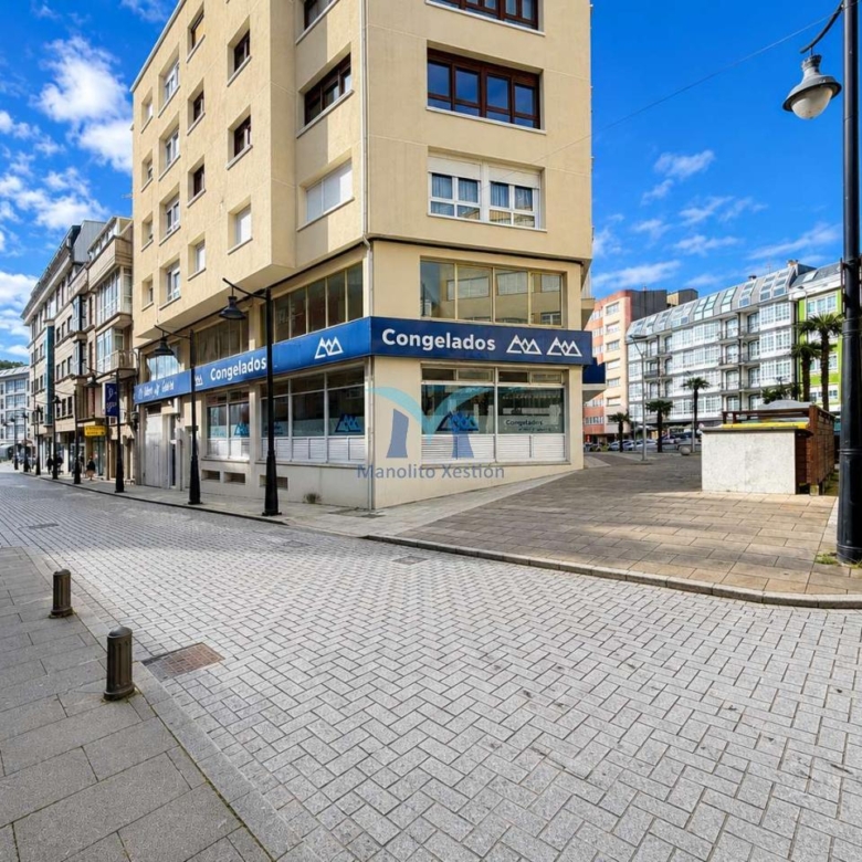 BAJO COMERCIAL EN VENTA EN PLENO CENTRO DE CEE