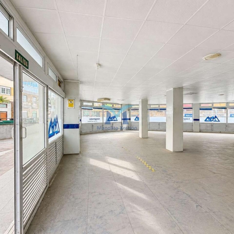 BAJO COMERCIAL EN VENTA EN PLENO CENTRO DE CEE