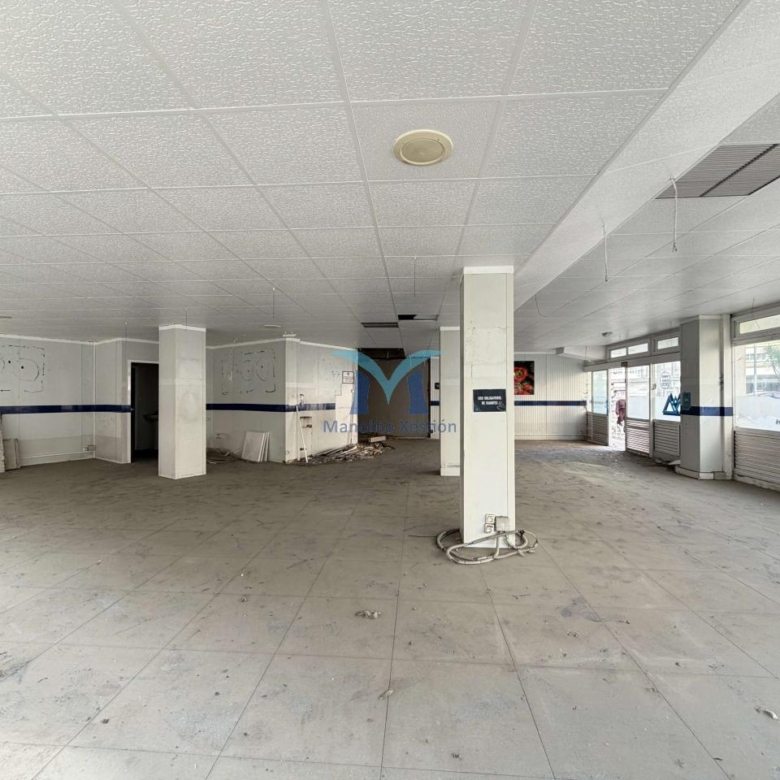 BAJO COMERCIAL EN VENTA EN PLENO CENTRO DE CEE