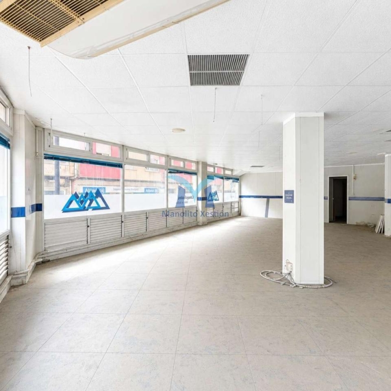 BAJO COMERCIAL EN VENTA EN PLENO CENTRO DE CEE
