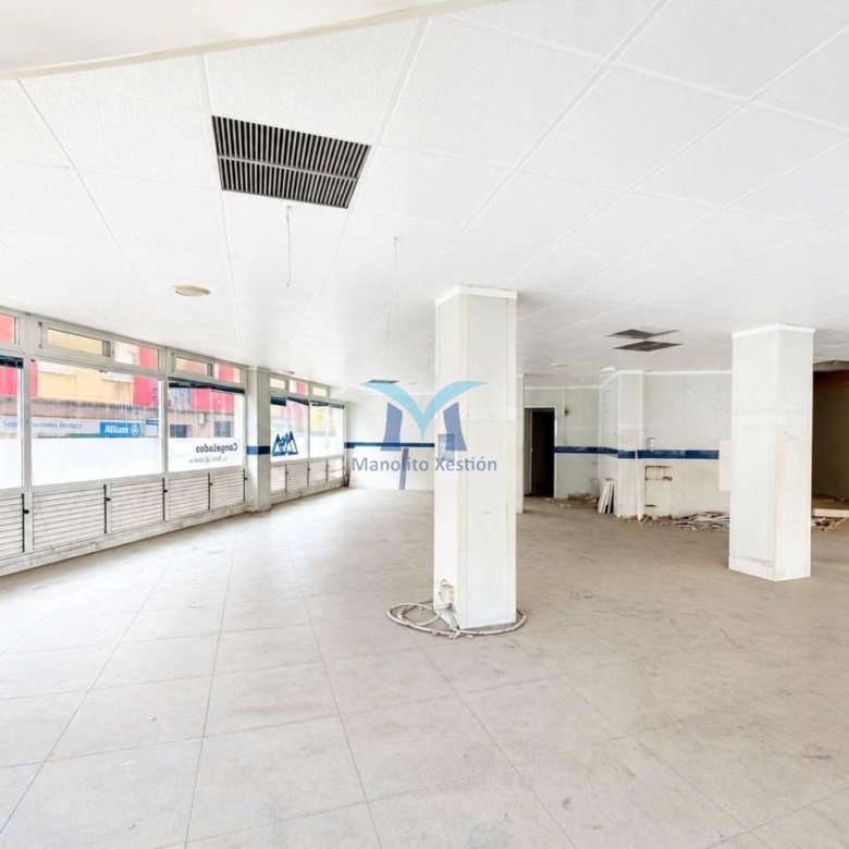 BAJO COMERCIAL EN VENTA EN PLENO CENTRO DE CEE
