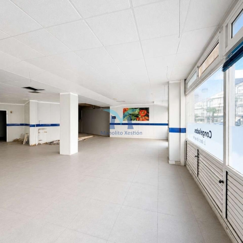 BAJO COMERCIAL EN VENTA EN PLENO CENTRO DE CEE
