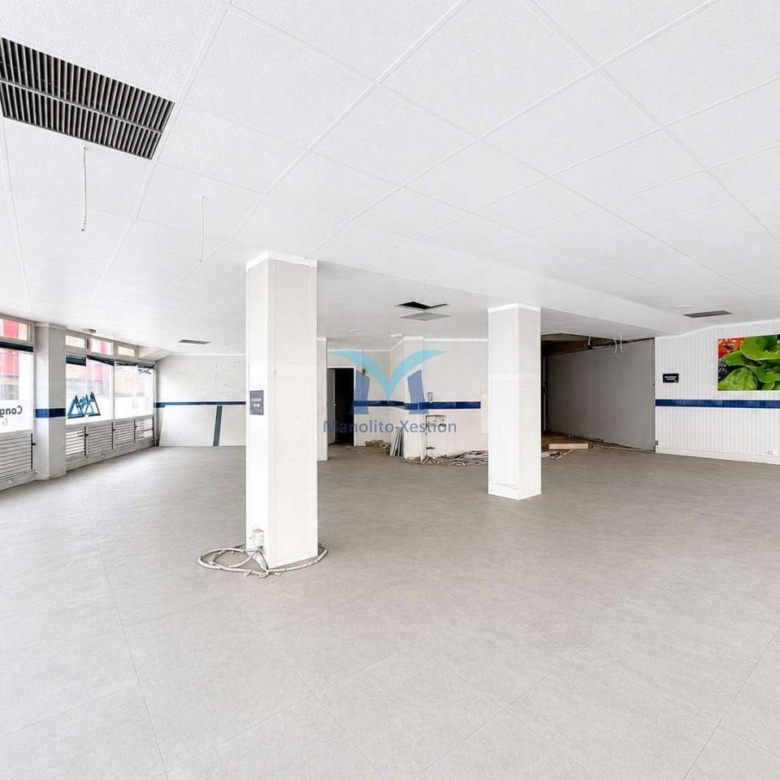 BAJO COMERCIAL EN VENTA EN PLENO CENTRO DE CEE