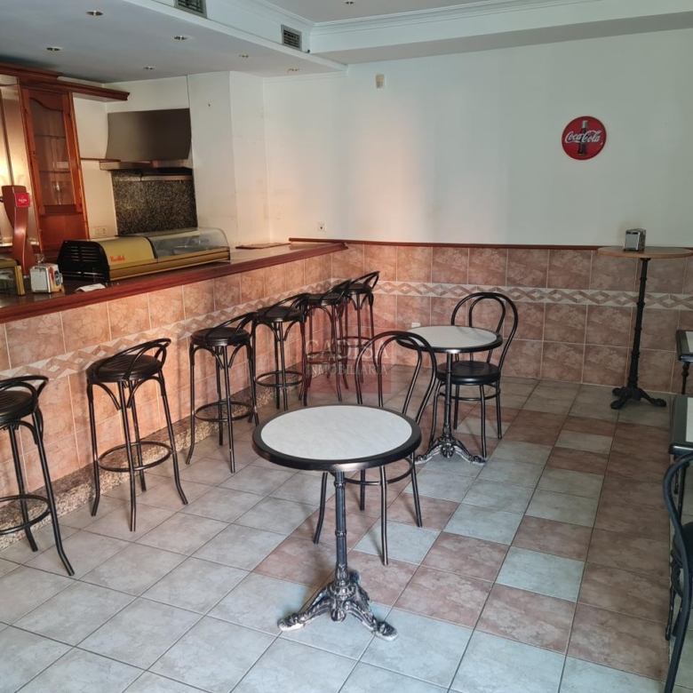 BAR EN ALQUILER EN URBANIZACIÓN VISTAHERMOSA. REF L4047