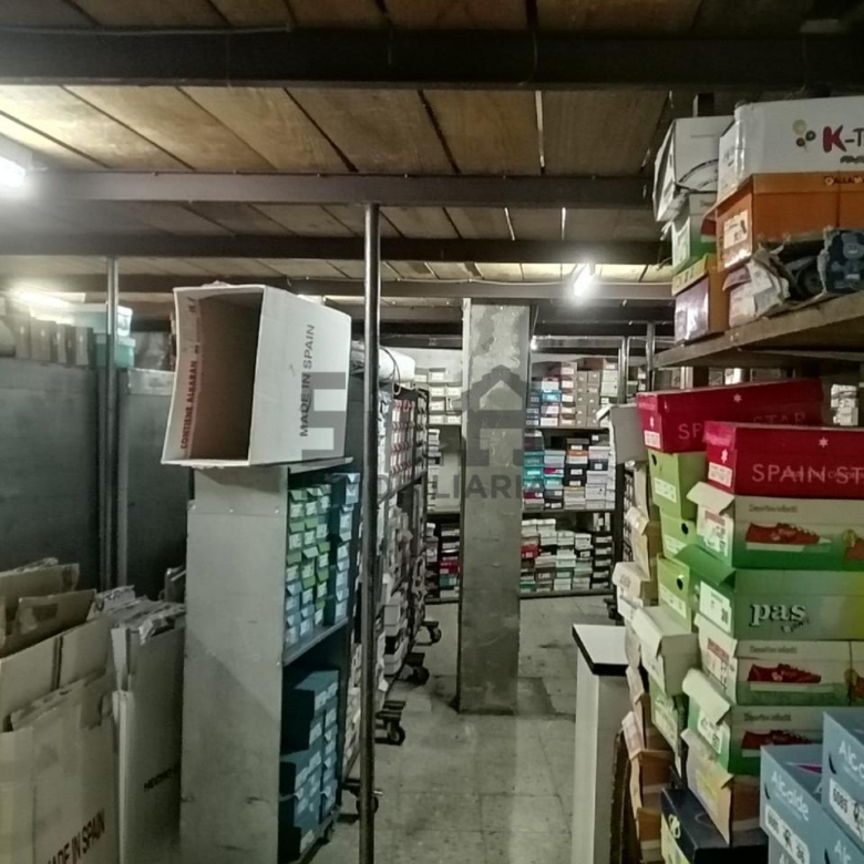 VENTA DE LOCAL COMERCIAL EN EL 21