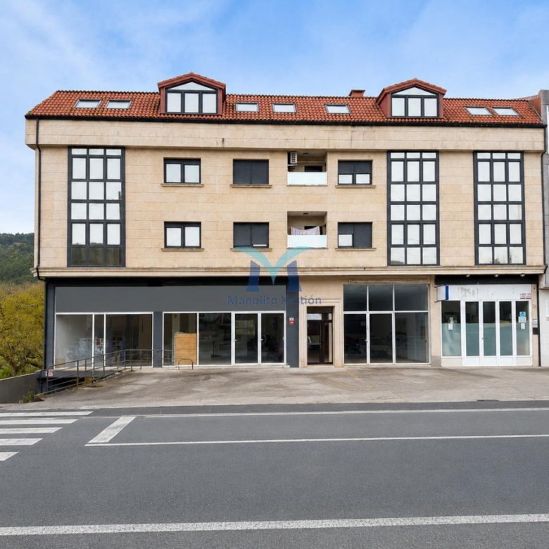 BAJO COMERCIAL EN VENTA EN CEE