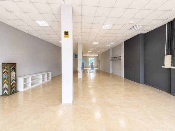 BAJO COMERCIAL EN VENTA EN CEE