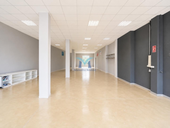 BAJO COMERCIAL EN VENTA EN CEE