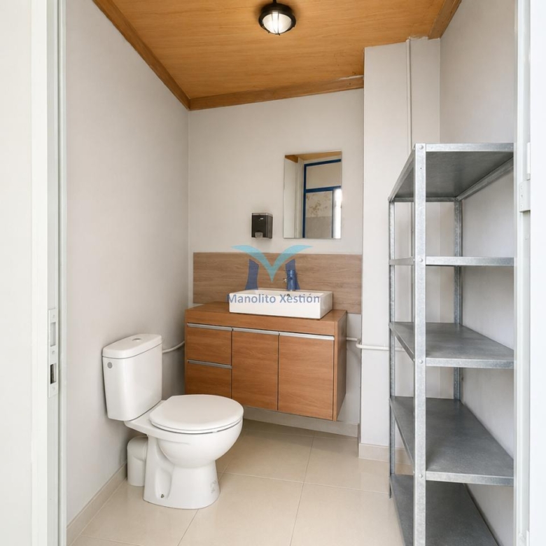 BAJO COMERCIAL EN VENTA EN CEE