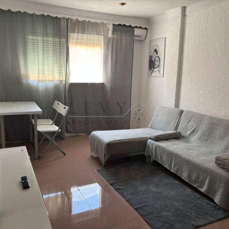 Piso para entrar a vivir de 2 habitaciones