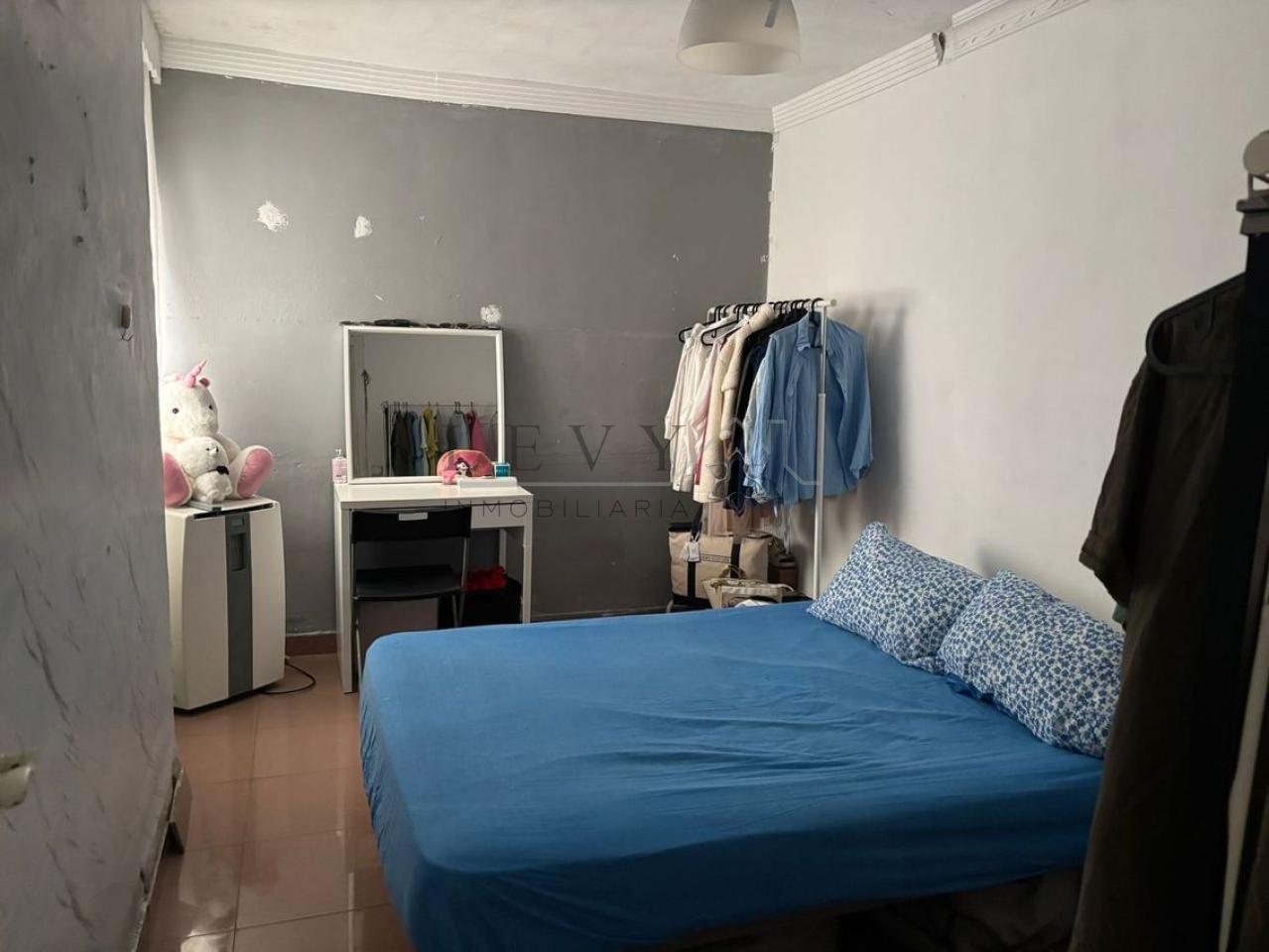 Piso para entrar a vivir de 2 habitaciones
