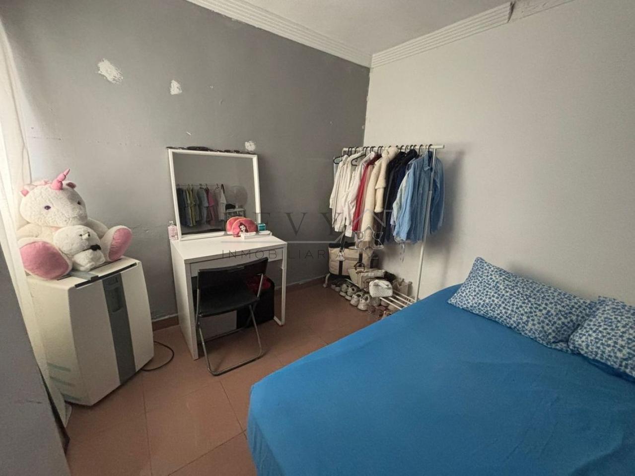 Piso para entrar a vivir de 2 habitaciones