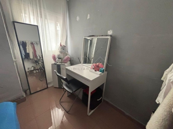 Piso para entrar a vivir de 2 habitaciones