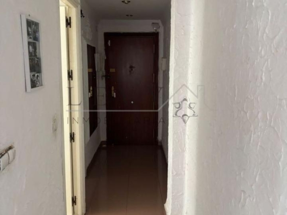 Piso para entrar a vivir de 2 habitaciones