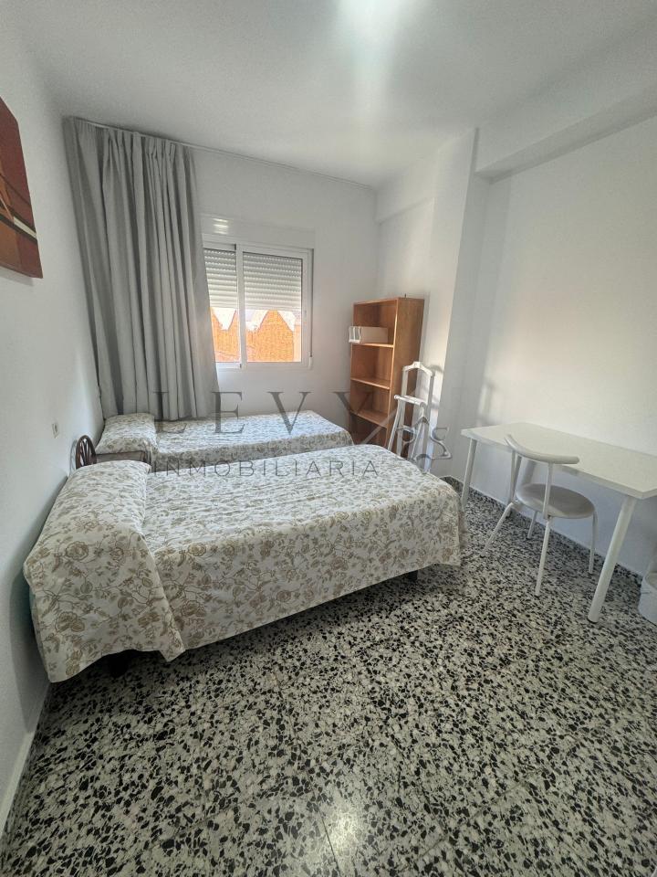 178117391202500159690_173495701145 Fantástico piso cerca del centro de Málaga