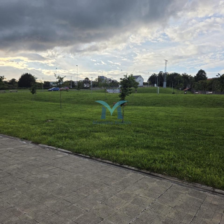 SE VENDEN CHALETS ADOSADOS EN FERROL – URBANIZACIÓN CIUDAD JARDÍN