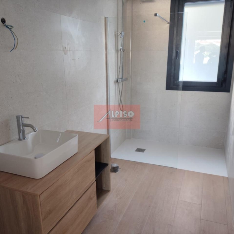 Chalet en Ourense