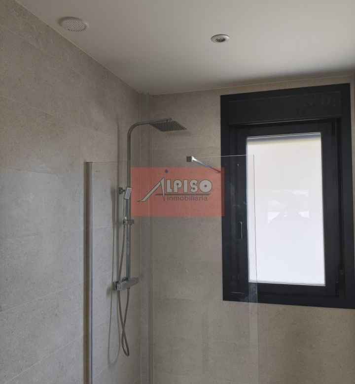 Chalet en Ourense