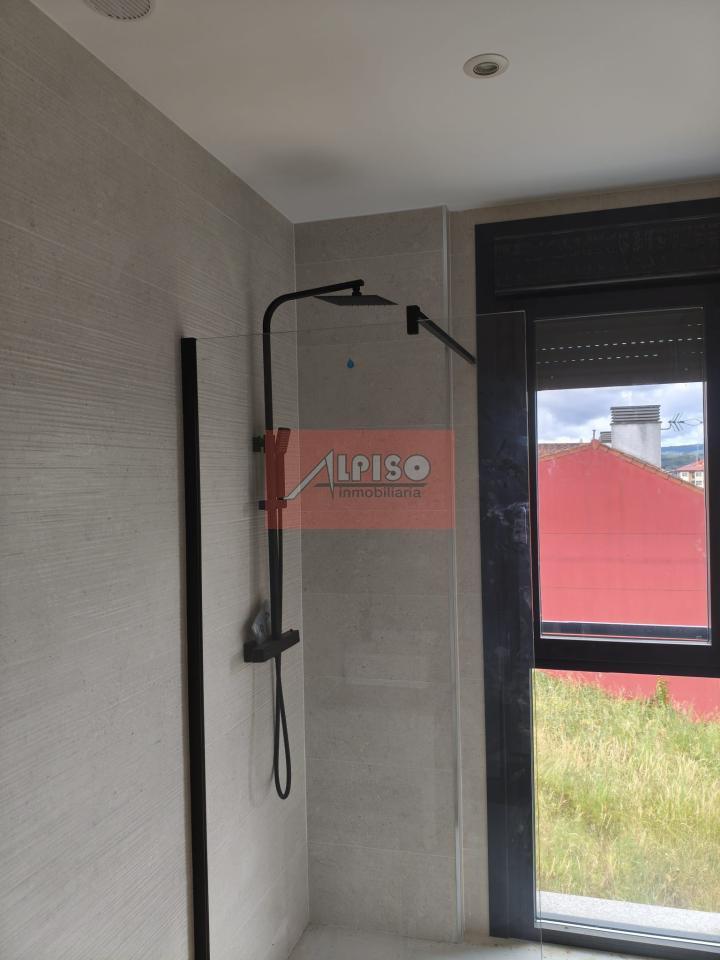 Chalet en Ourense