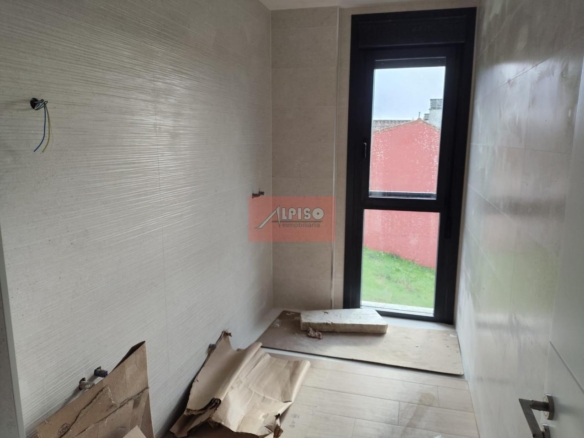 Chalet en Ourense