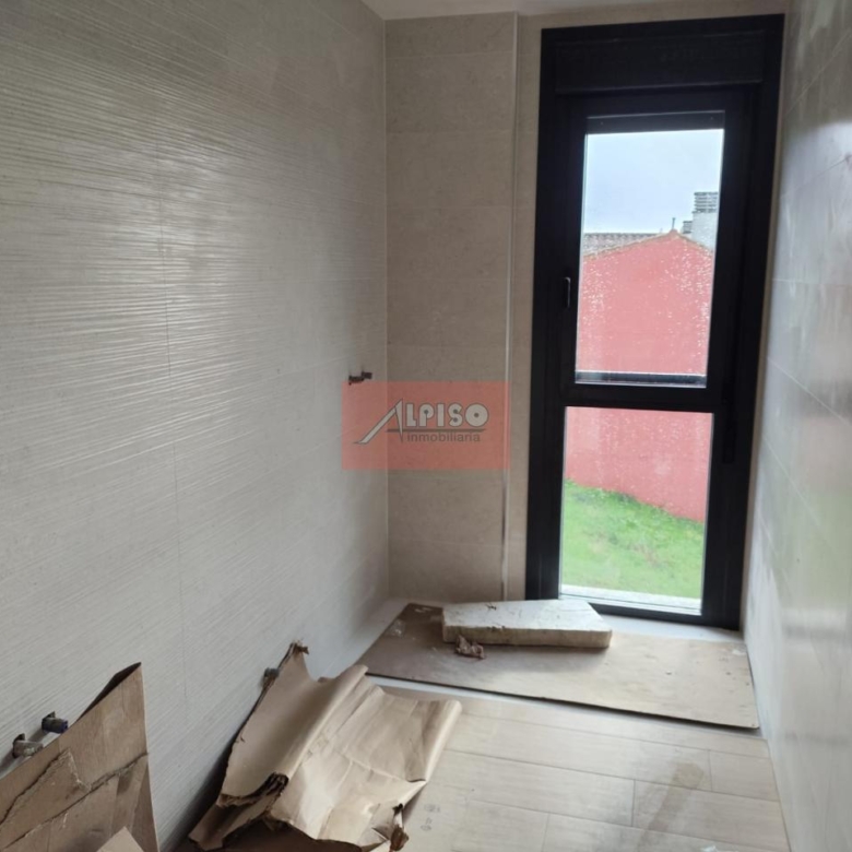 Chalet en Ourense