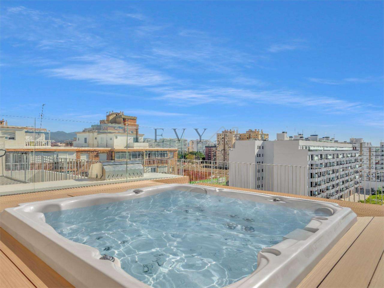 178128400980800171116_177910549775 PLANTA BAJA en Los Guindos – Parque Mediterráneo – Santa Paula